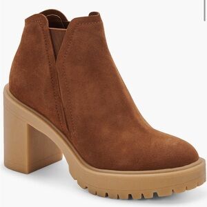 Dolce Vita Cashe H2O Waterproof Bootie. Size 6.5M. Like new!